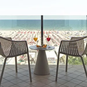 *** Hotel Regina In Italia